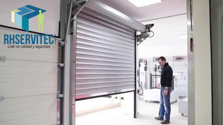 Puertas enrollables a control remoto, sistema automático